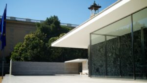 Detalle del Pabellón Alemán de Mies en Barcelona